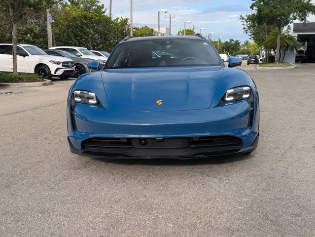 Used 2022 Porsche Taycan 4 Cross Turismo AWD/4WD image 2