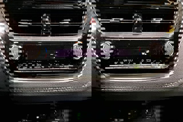 Used 2023 Toyota Corolla XSE image 32