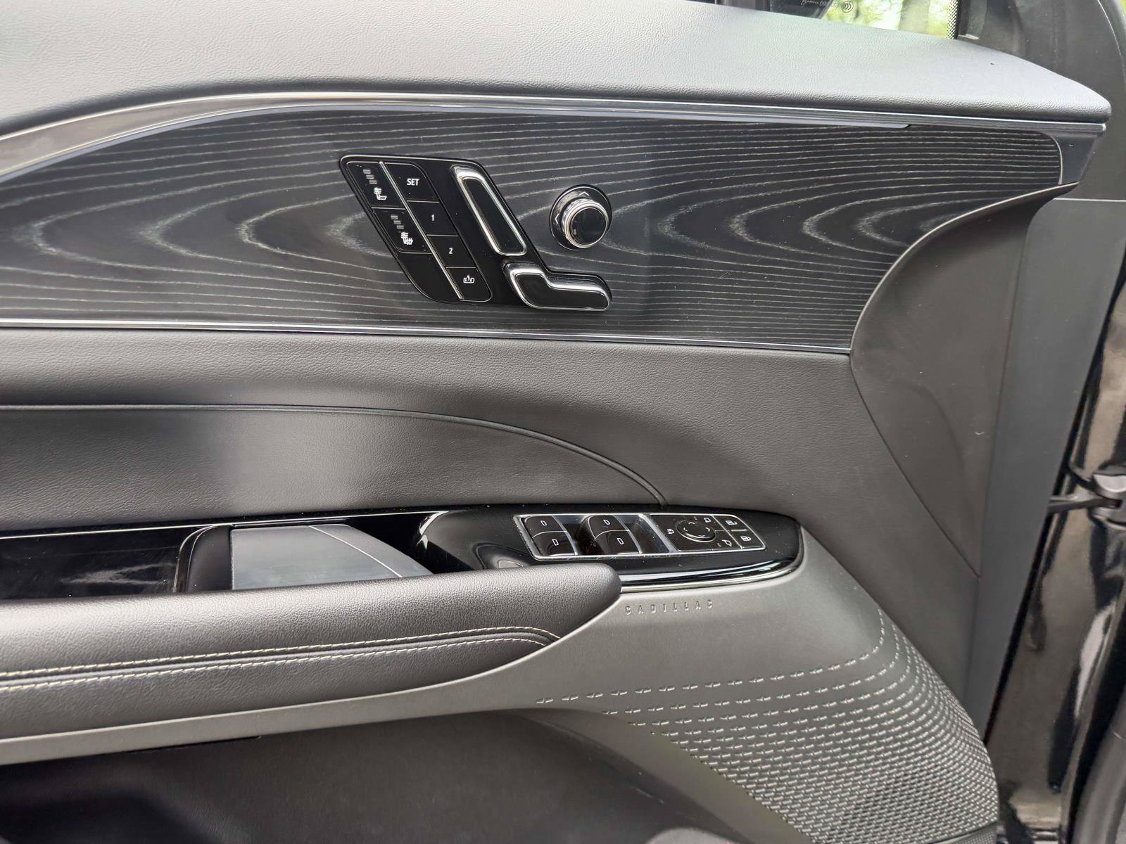 Certified 2024 Cadillac Lyriq Luxury RWD image 19
