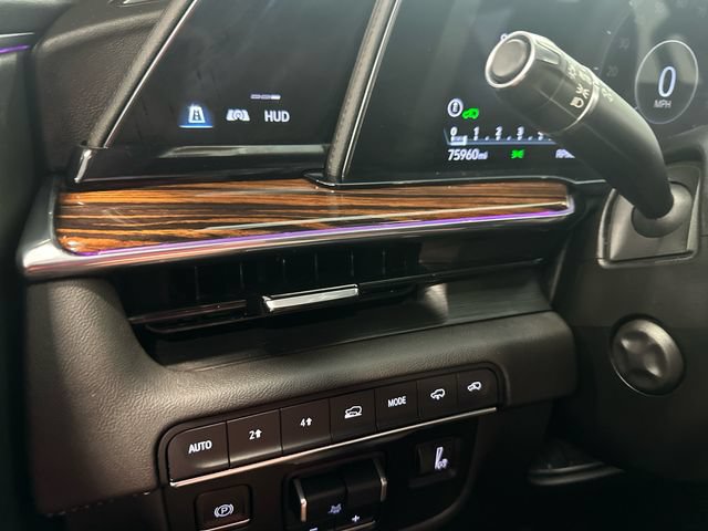 Certified 2022 Cadillac Escalade Premium Luxury w/ Performance Package AWD/4WD image 14