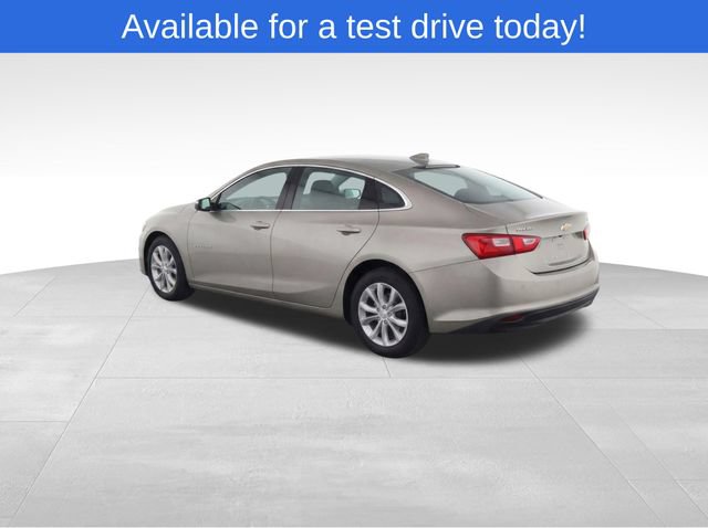 Used 2025 Chevrolet Malibu LT FWD image 3