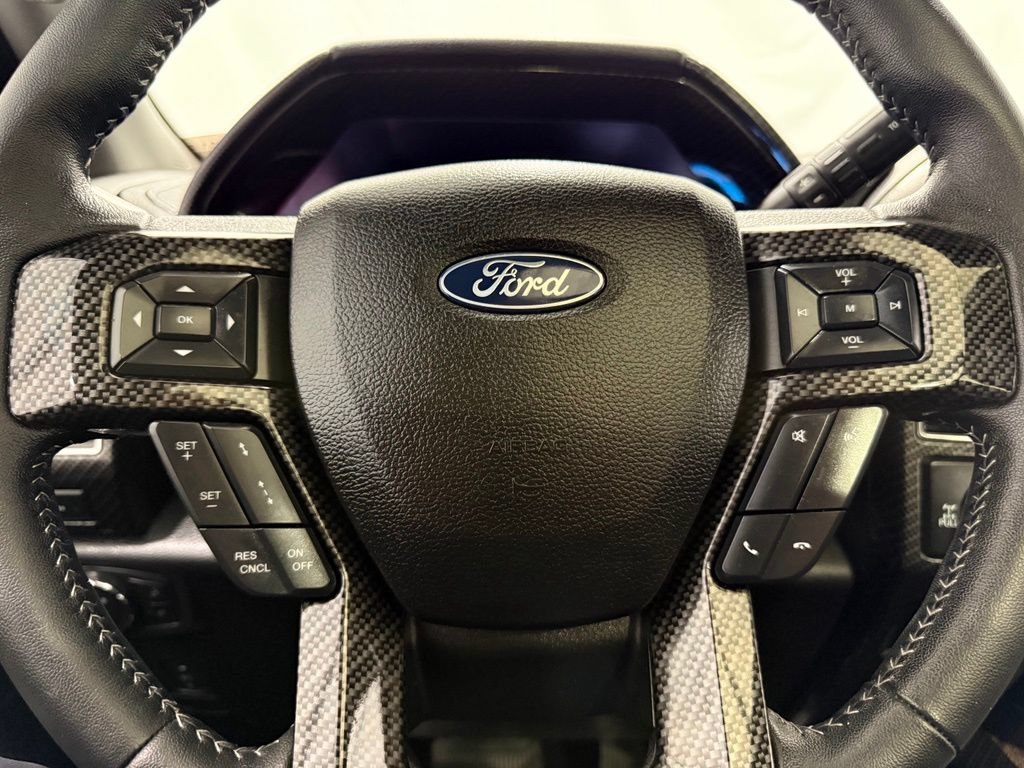 Used 2019 Ford F250 Lariat w/ Lariat Ultimate Package AWD/4WD image 46
