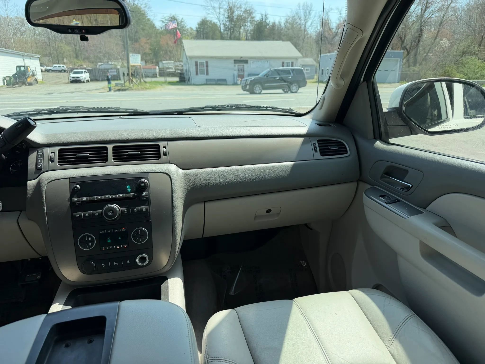 Used 2011 Chevrolet Avalanche LT w/ Suspension Package, Off-Road image 29
