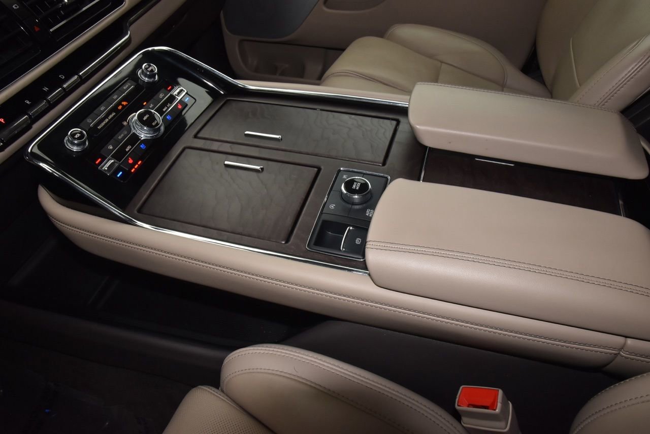 Certified 2023 Lincoln Navigator Reserve AWD/4WD image 32