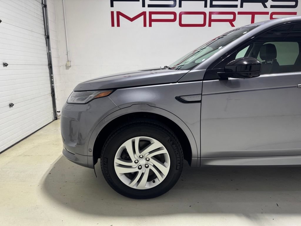 Used 2025 Land Rover Discovery Sport S AWD/4WD image 3