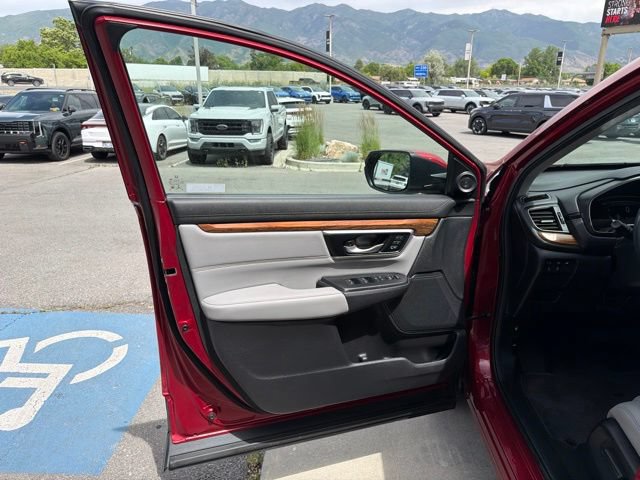 Used 2022 Honda CR-V Touring image 11