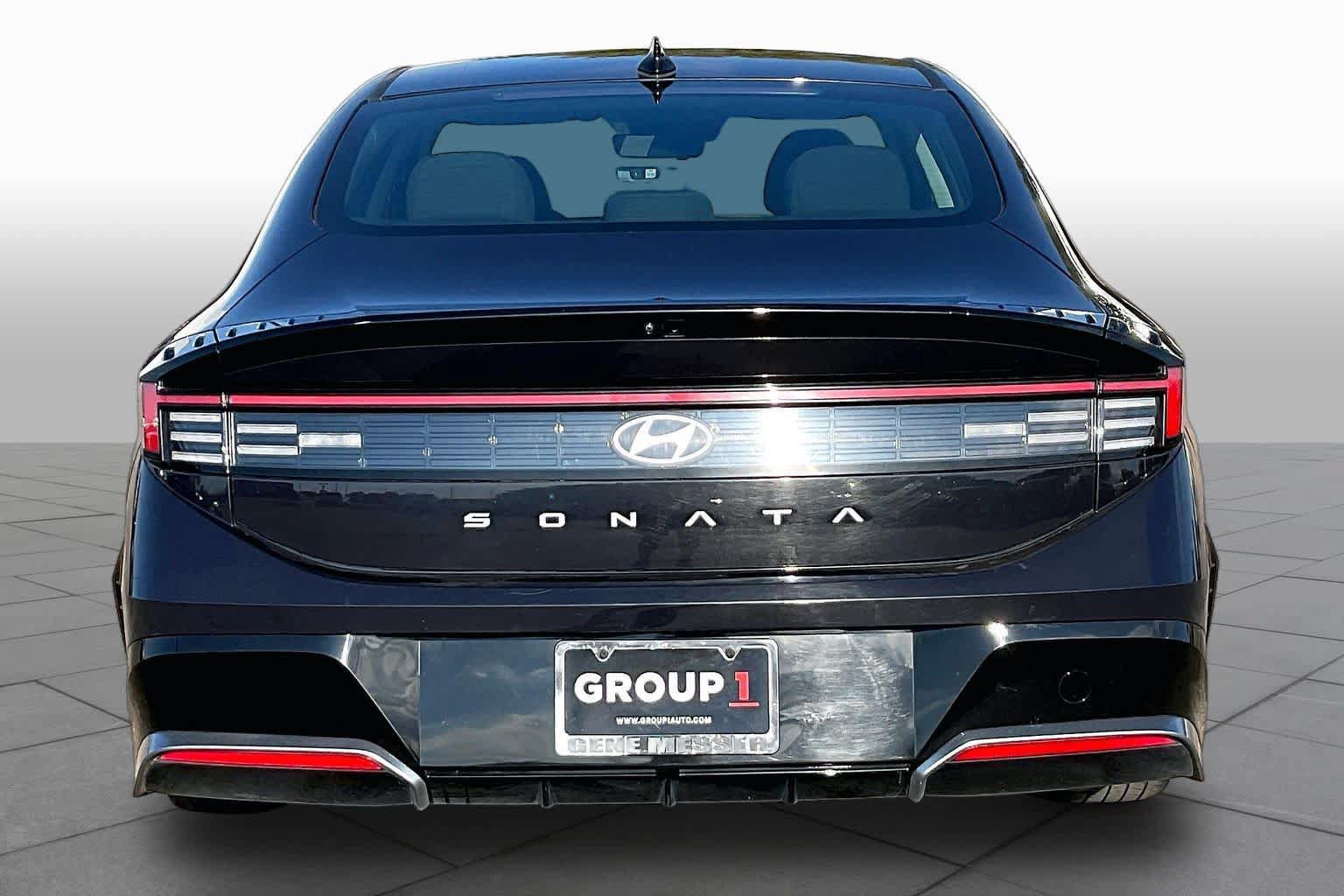 Used 2025 Hyundai Sonata SEL FWD image 5