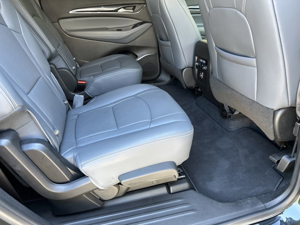 Used 2021 Buick Enclave Essence FWD image 34