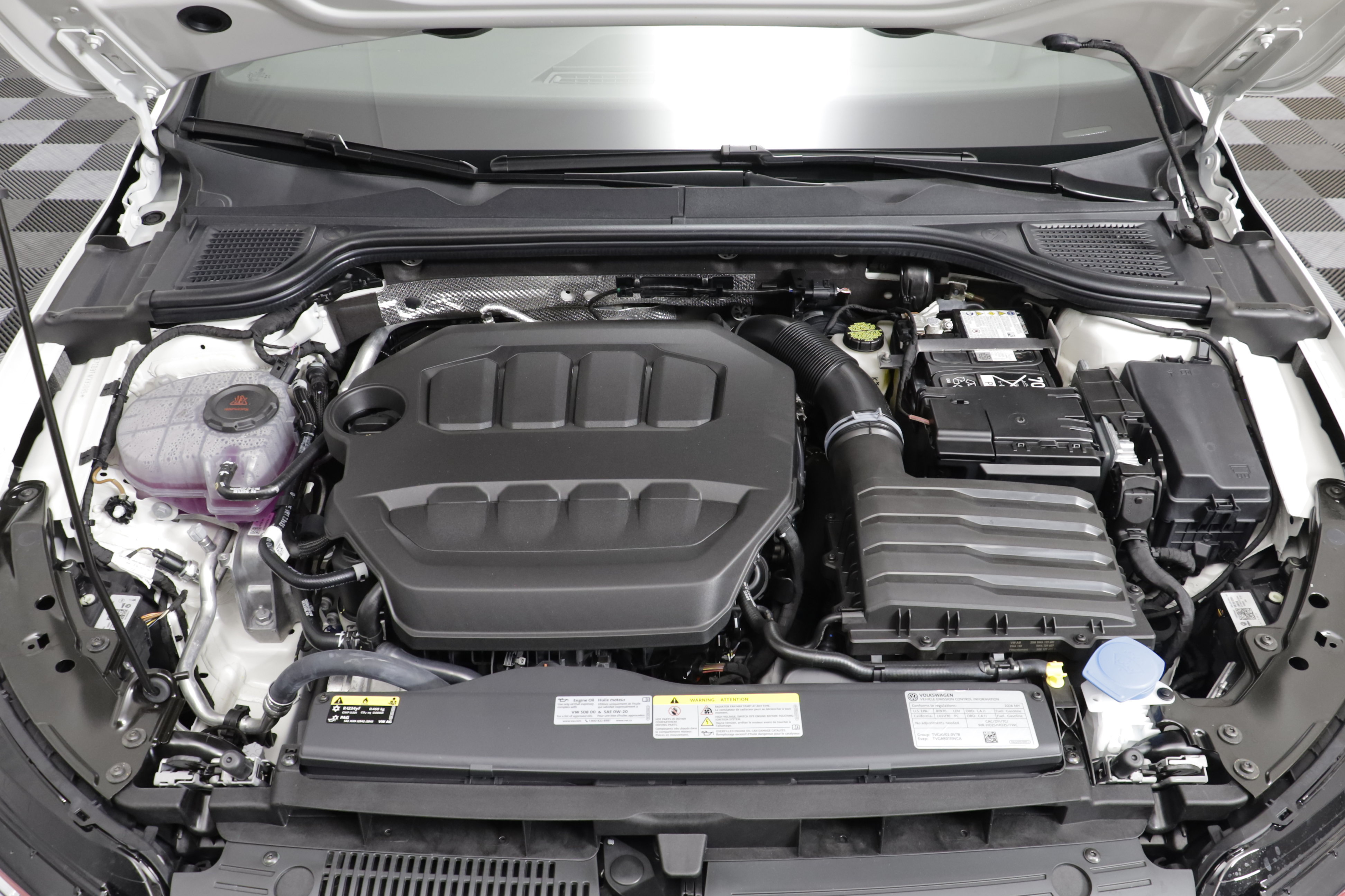 New 2026 Volkswagen GTI SE FWD image 27