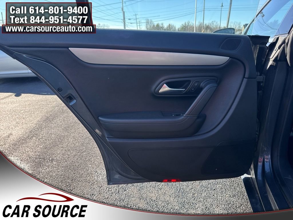 Used 2011 Volkswagen CC Sport image 19