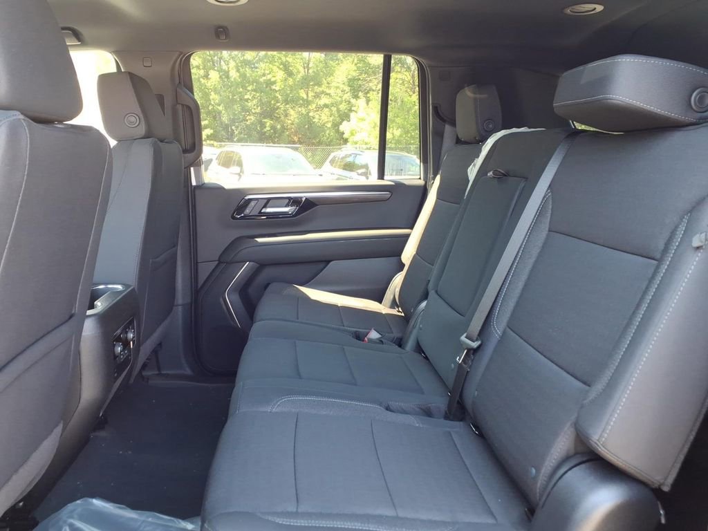 New 2026 Chevrolet Suburban LS w/ LS Custom Edition AWD/4WD image 14