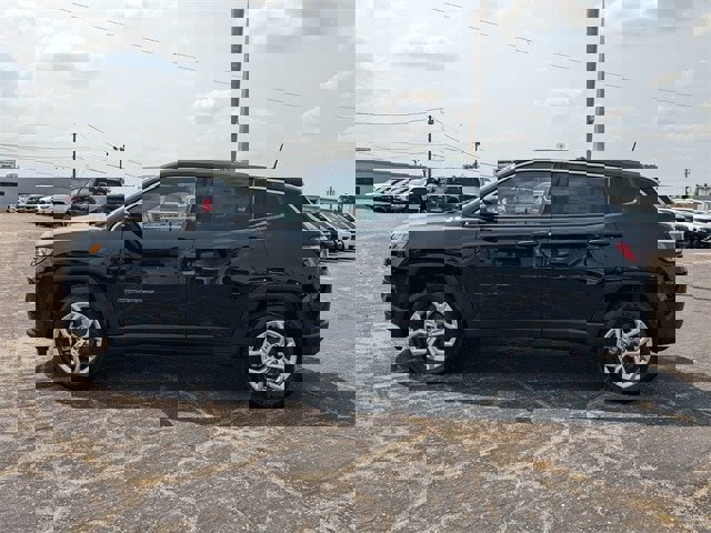 New 2025 Jeep Compass Sport image 7