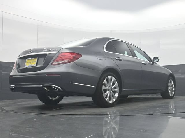 Used 2017 Mercedes-Benz E 300 4MATIC w/ Premium 1 Package image 33