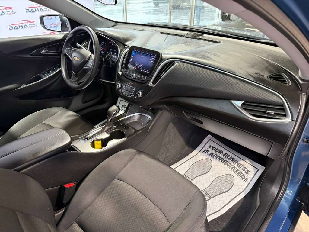 Used 2025 Chevrolet Malibu LT FWD image 45