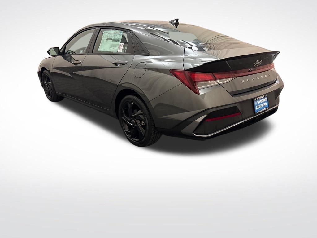 Certified 2026 Hyundai Elantra Sport FWD image 8