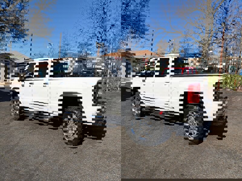 Used 2019 GMC Sierra 2500 SLT w/ Duramax Plus Package image 13