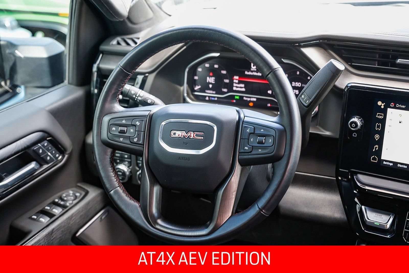 Used 2025 GMC Sierra 2500 AT4X w/ AT4X AEV Edition AWD/4WD image 14