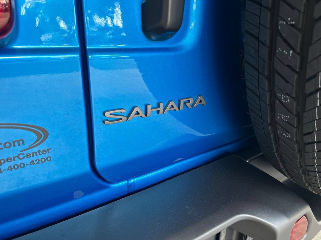 Used 2025 Jeep Wrangler Unlimited Sahara AWD/4WD image 19