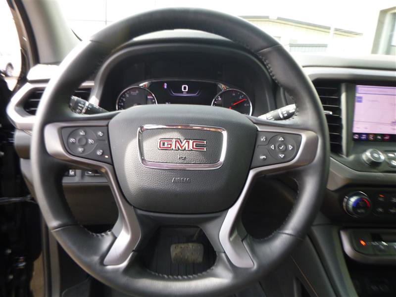Used 2022 GMC Acadia AT4 w/ Technology Package AWD/4WD image 13