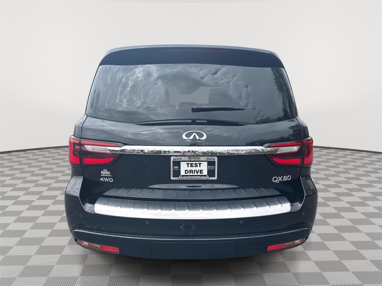 Used 2023 INFINITI QX80 Sensory w/ Cargo Package AWD/4WD image 7