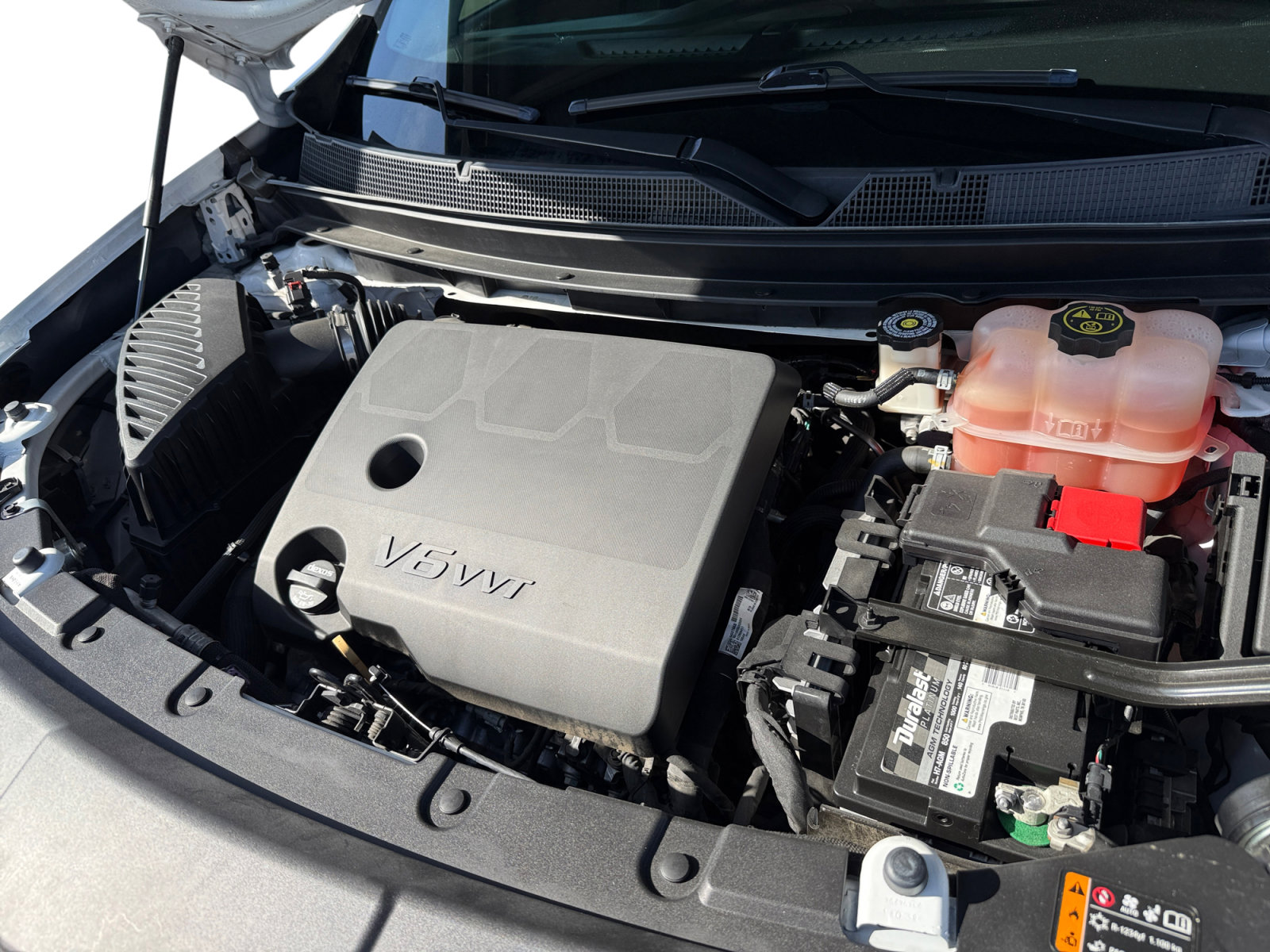 Used 2018 Chevrolet Traverse LT image 13