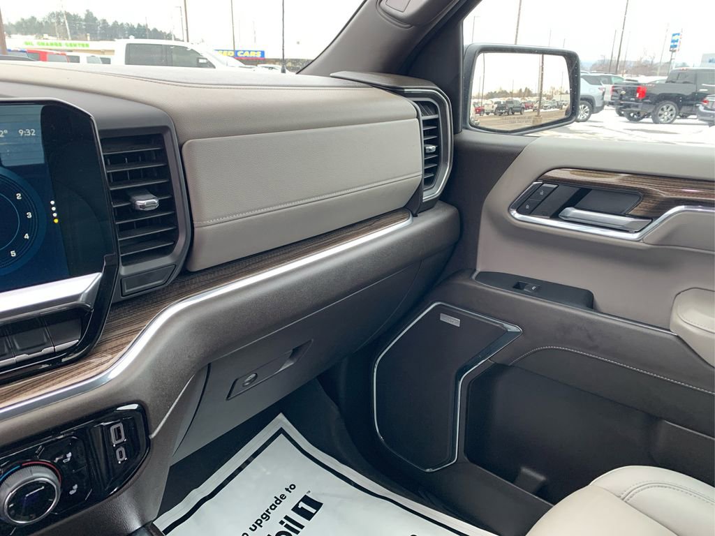 Used 2024 Chevrolet Silverado 1500 LT Trail Boss w/ Convenience Package II image 29