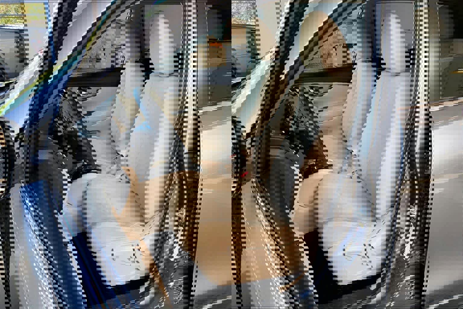 Used 2016 Nissan Rogue S w/ Appearance Package image 8