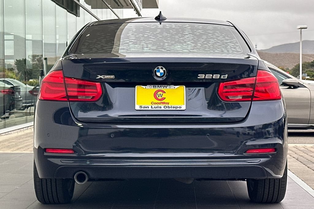 Used 2016 BMW 328d xDrive Sedan AWD/4WD image 4