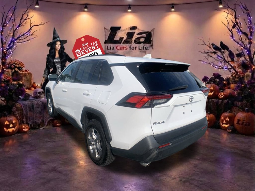 Used 2025 Toyota RAV4 XLE AWD/4WD image 6