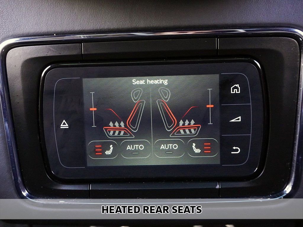 Used 2019 Bentley Bentayga image 13