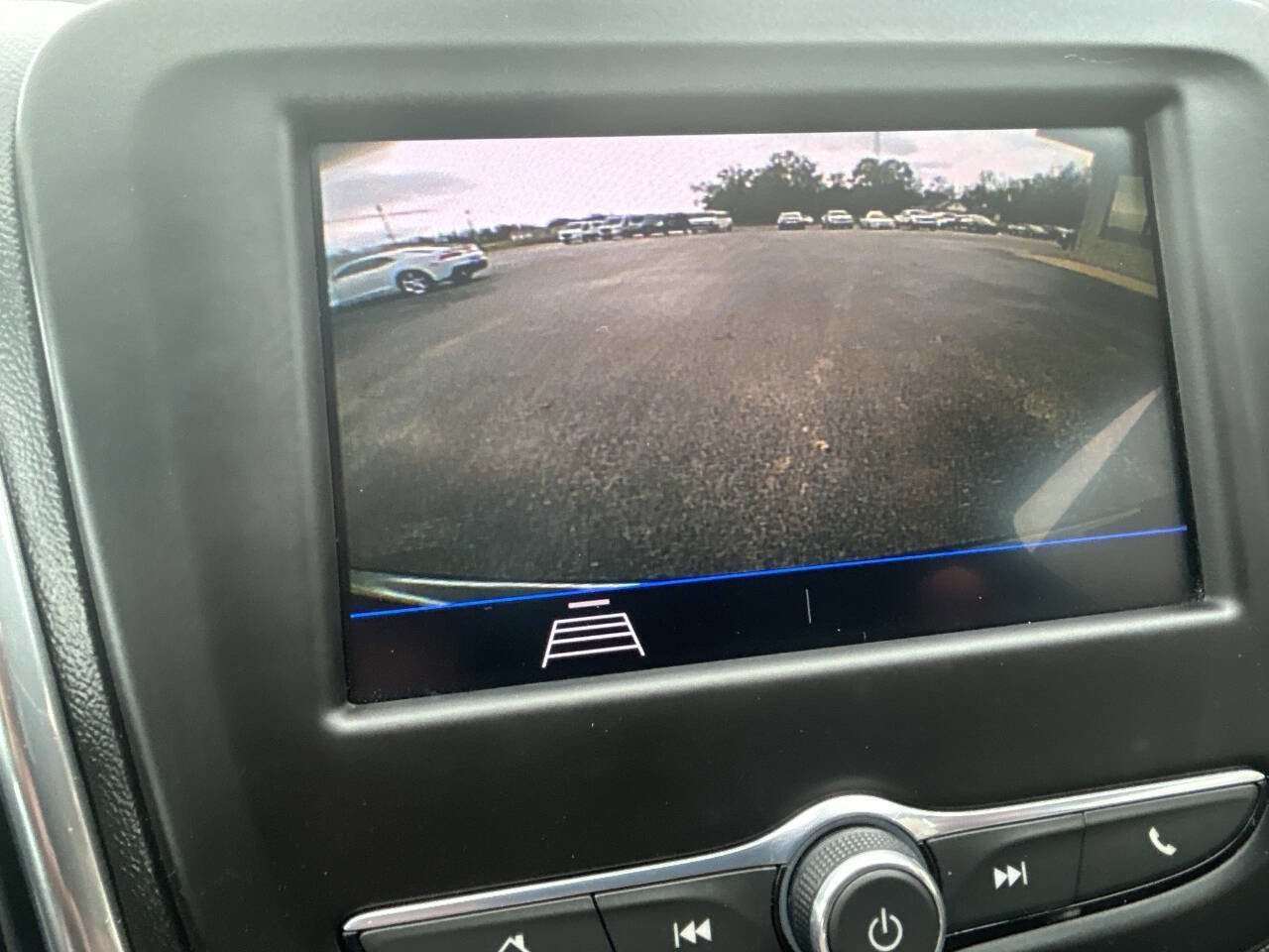 Used 2020 Chevrolet Equinox LT FWD image 17