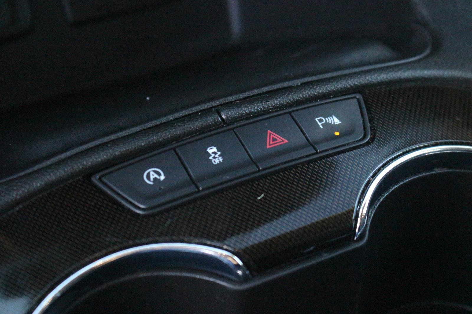 Used 2022 GMC Acadia AT4 w/ Technology Package image 29