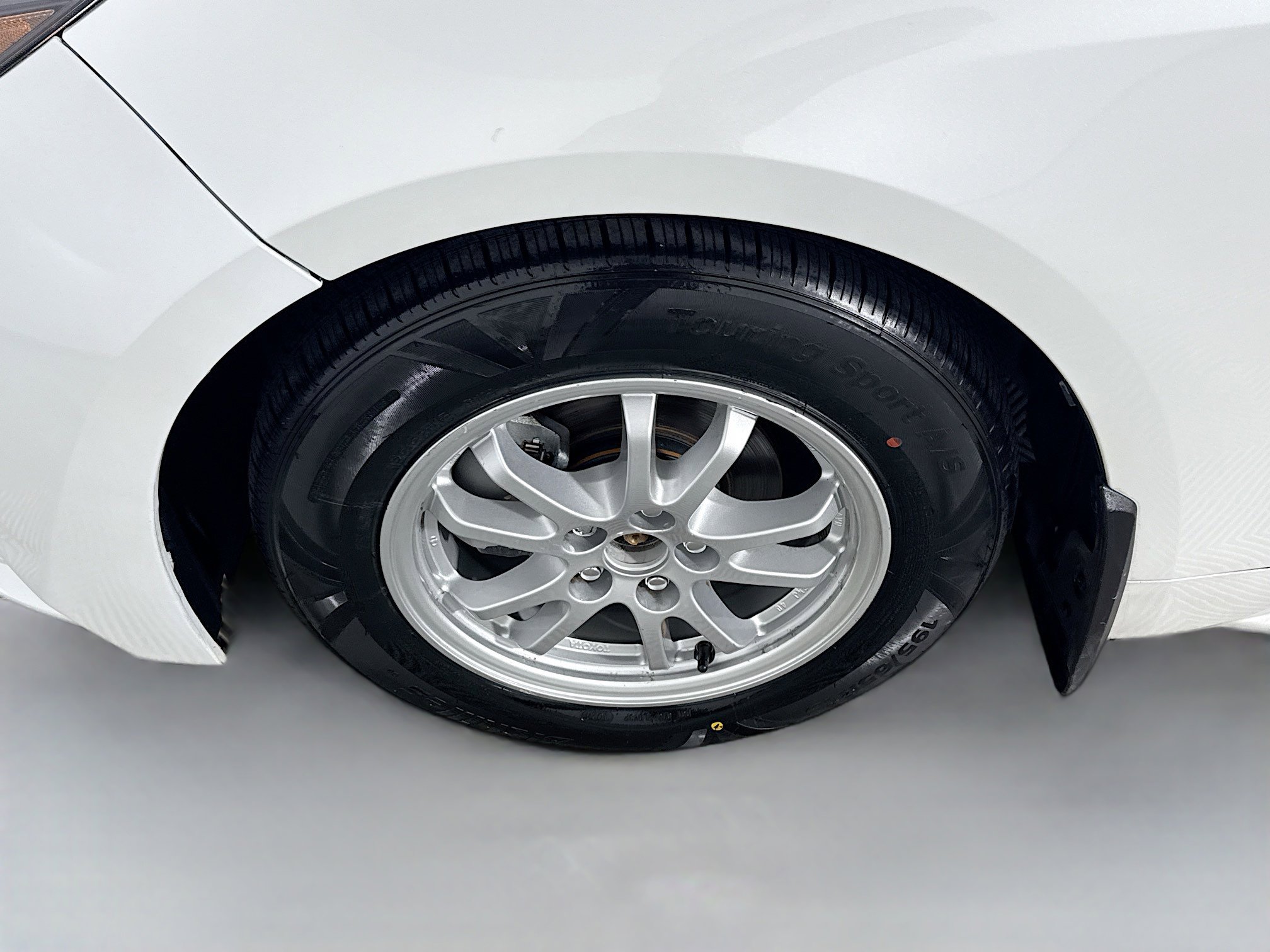 Used 2022 Toyota Corolla LE image 38