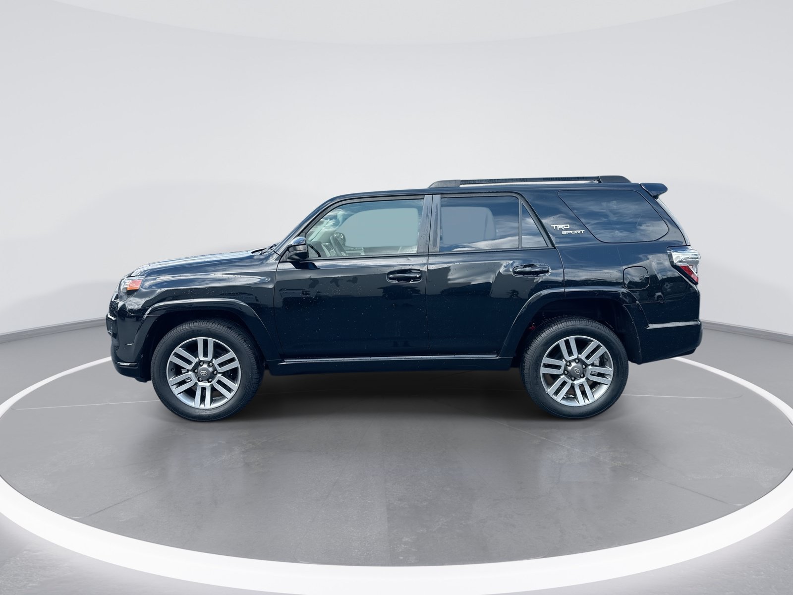 Used 2022 Toyota 4Runner TRD Sport AWD/4WD image 6