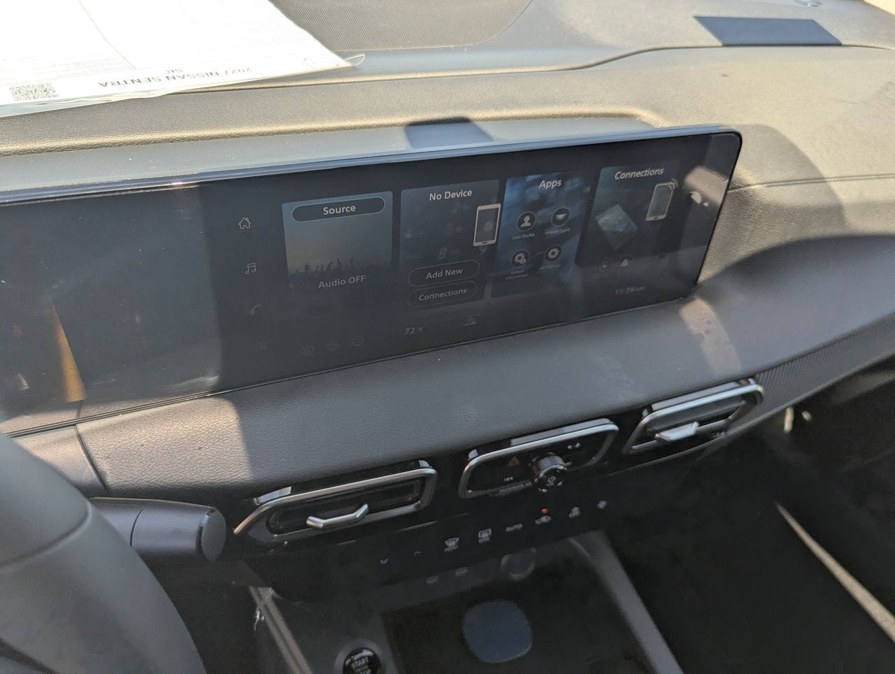 New 2027 Nissan Sentra SR w/ Floor Mat Package FWD image 18