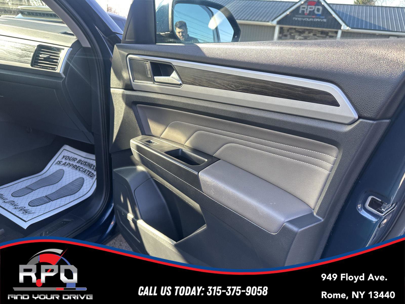 Used 2022 Volkswagen Atlas SE image 31