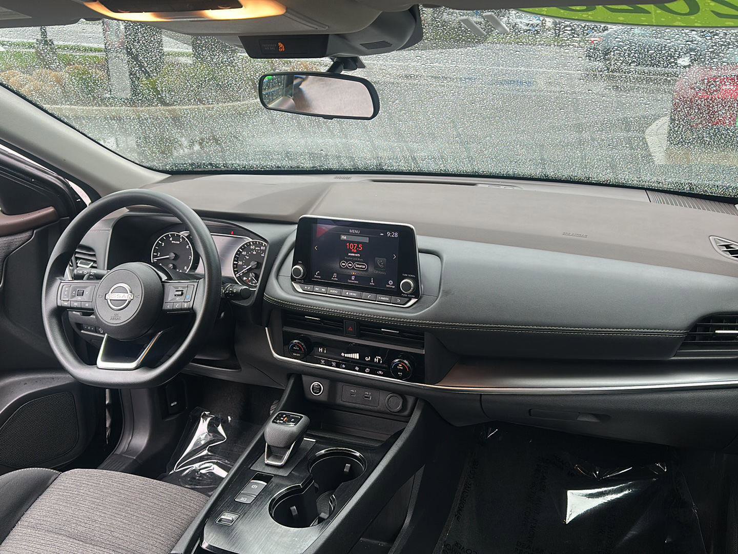 Used 2023 Nissan Rogue SV FWD image 16