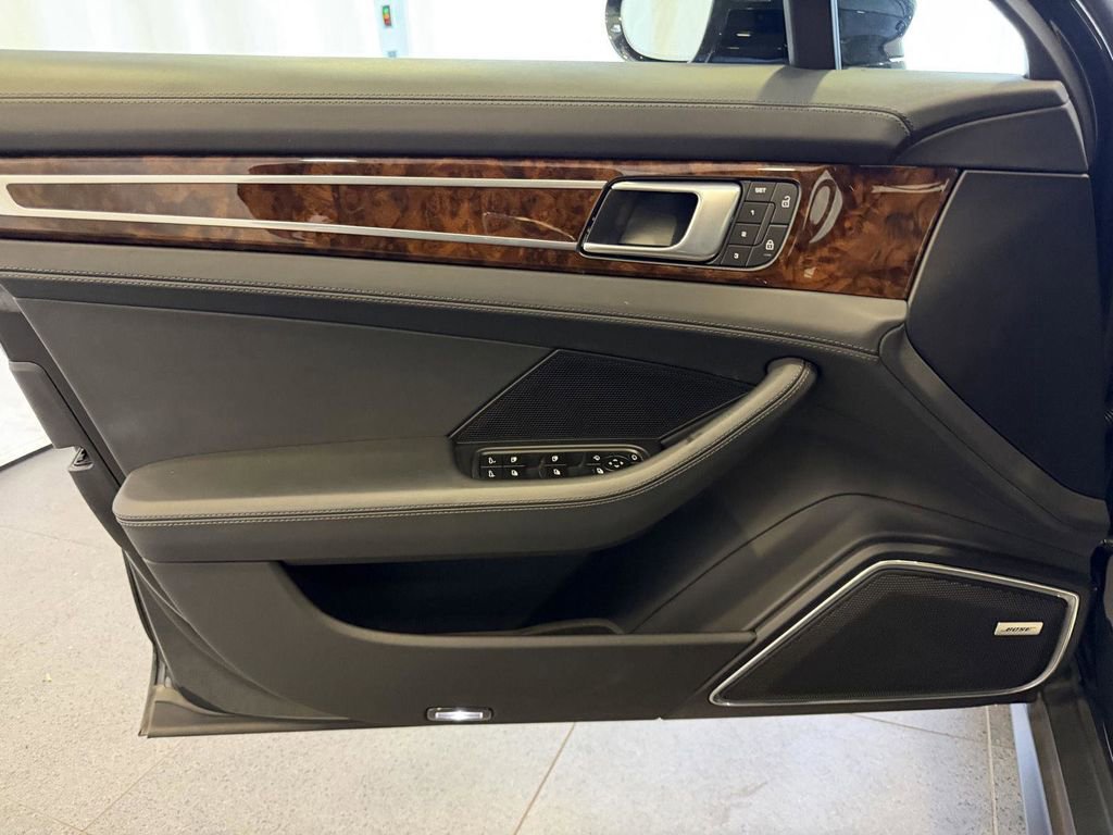 Certified 2023 Porsche Panamera 4S AWD/4WD image 15