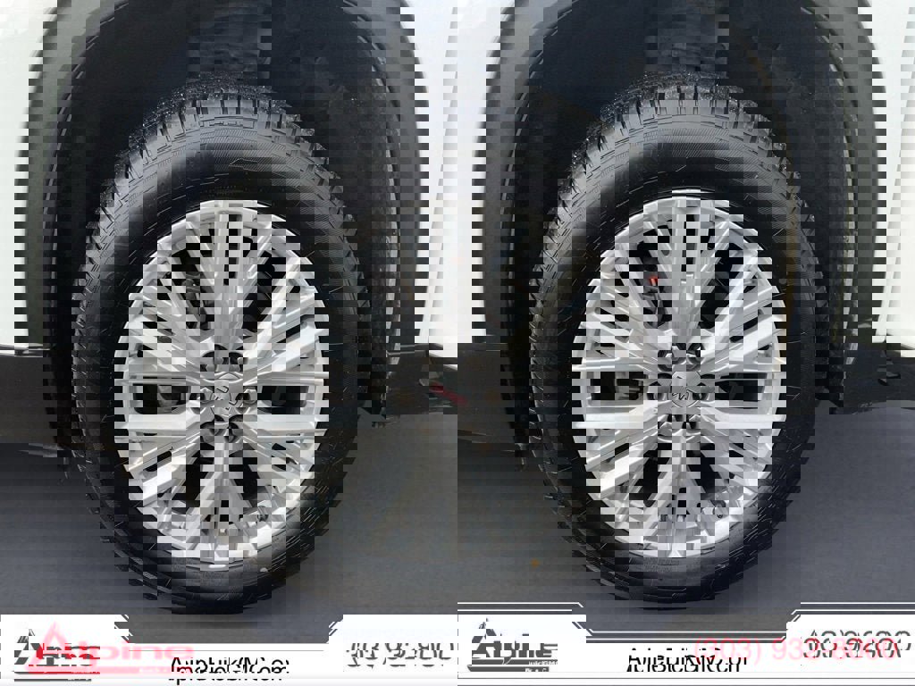 Used 2024 GMC Acadia Elevation image 14