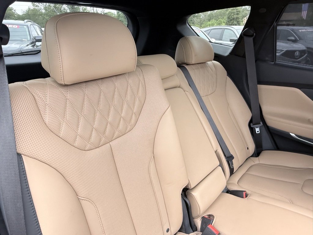 Used 2023 Hyundai Santa Fe Calligraphy image 21