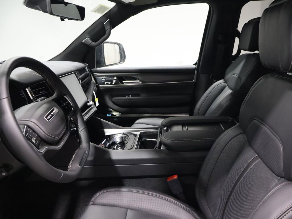 New 2026 Jeep Grand Wagoneer L Summit image 7