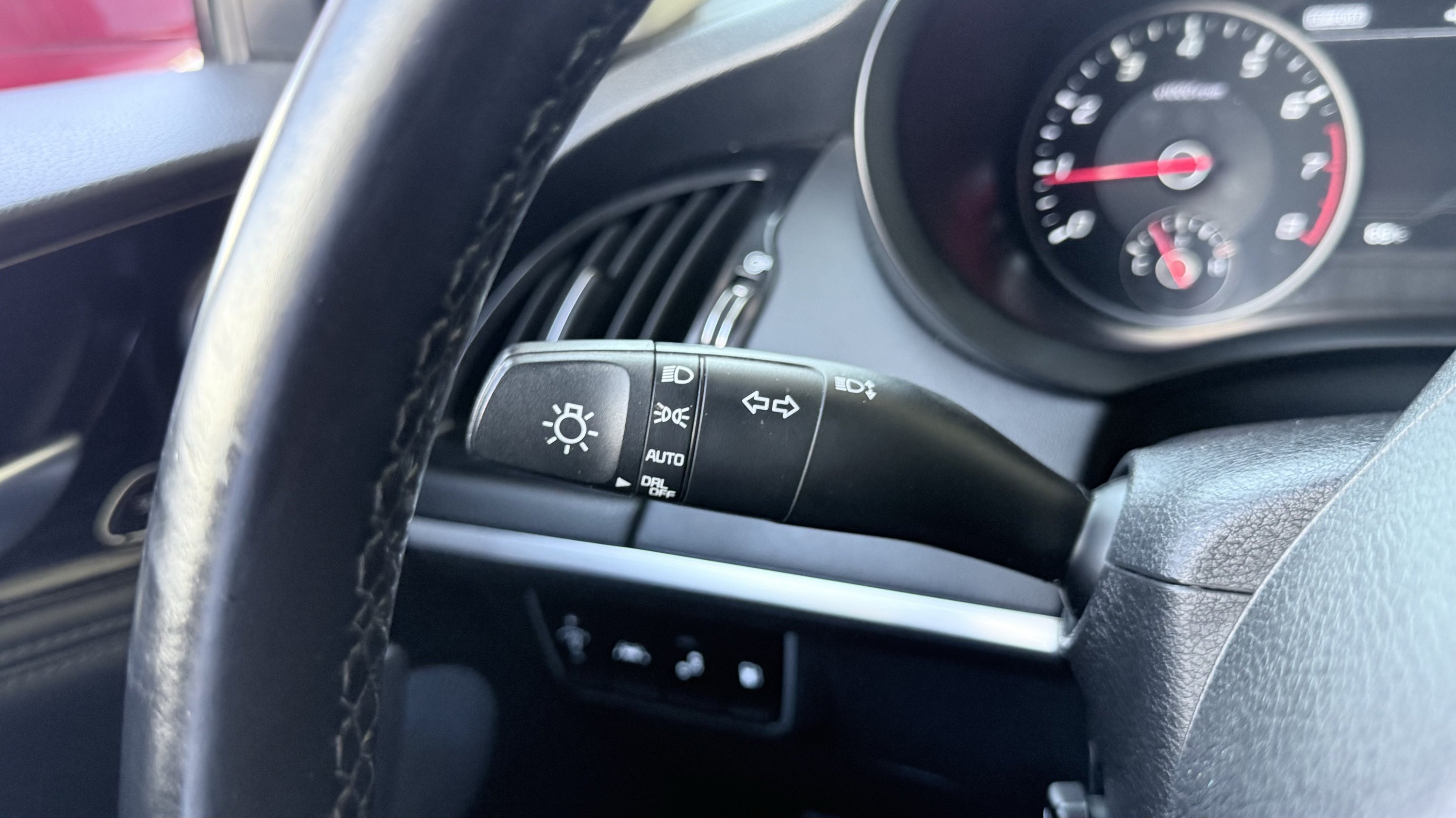 Used 2019 Kia Stinger Premium RWD image 47