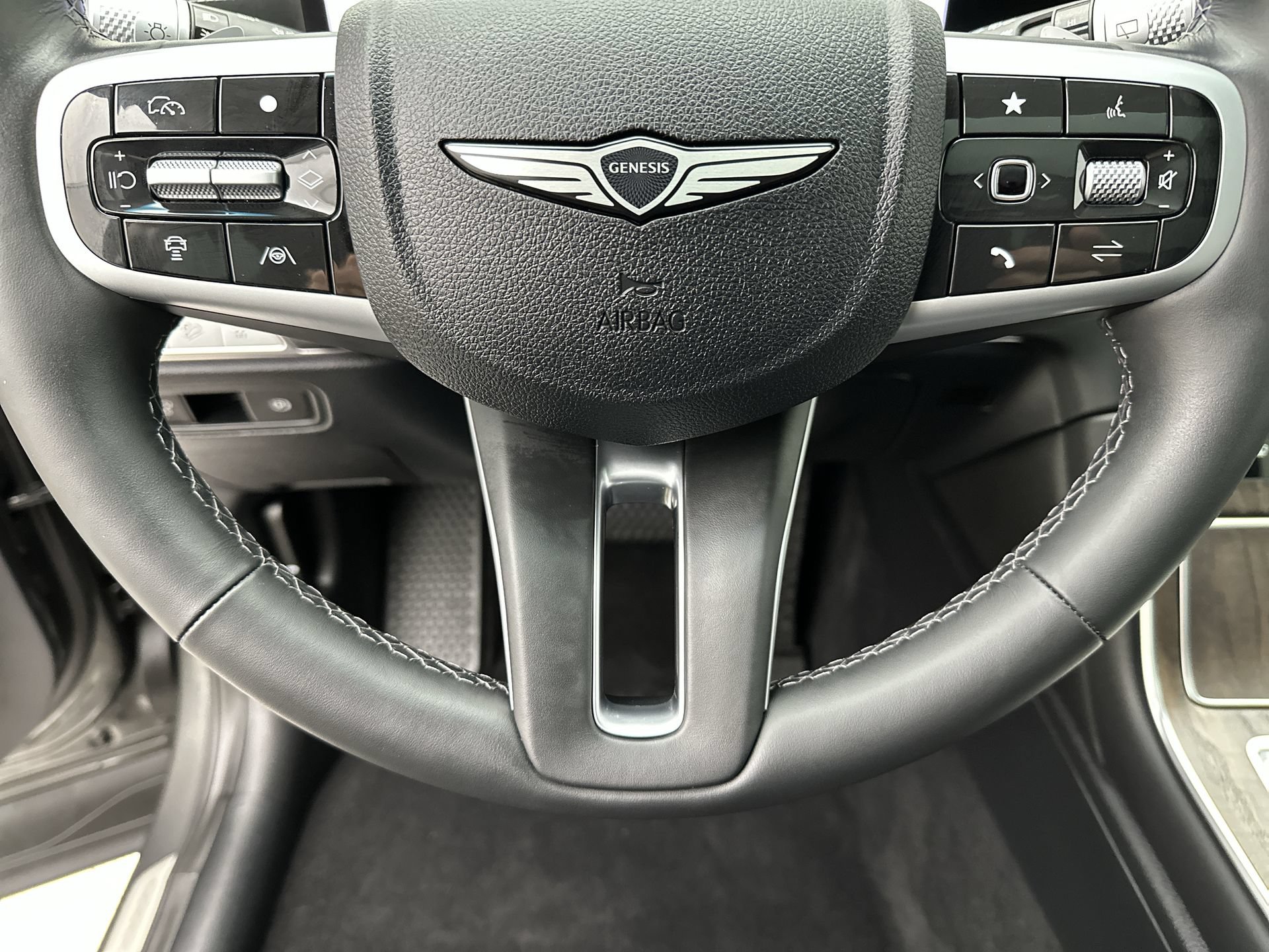 Certified 2026 Genesis GV80 2.5T Prestige AWD/4WD image 14