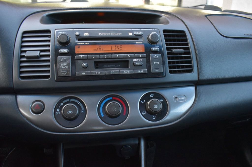 Used 2002 Toyota Camry LE image 26