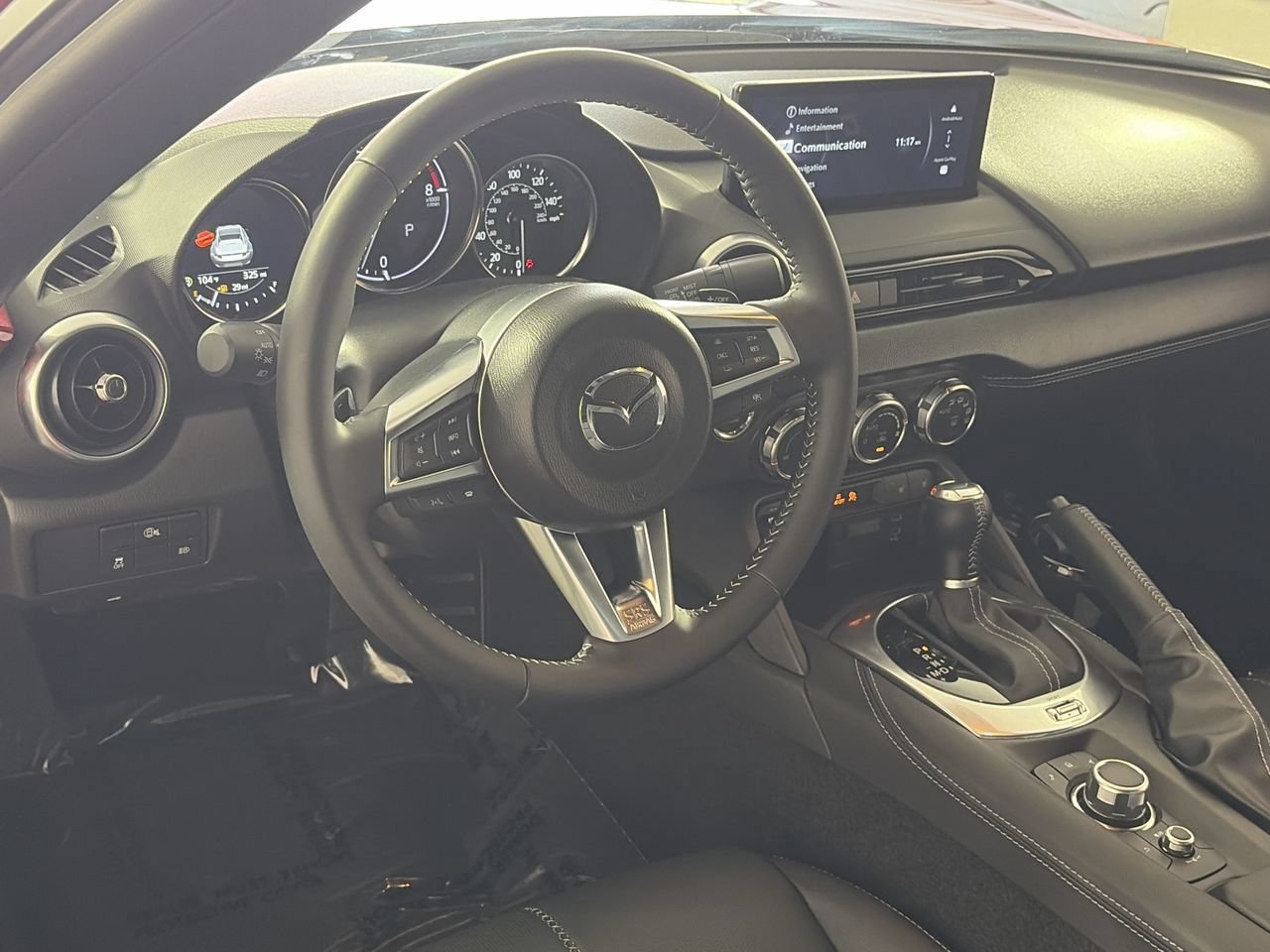 Used 2024 MAZDA MX-5 Miata RF Grand Touring w/ Weather Package RWD image 10