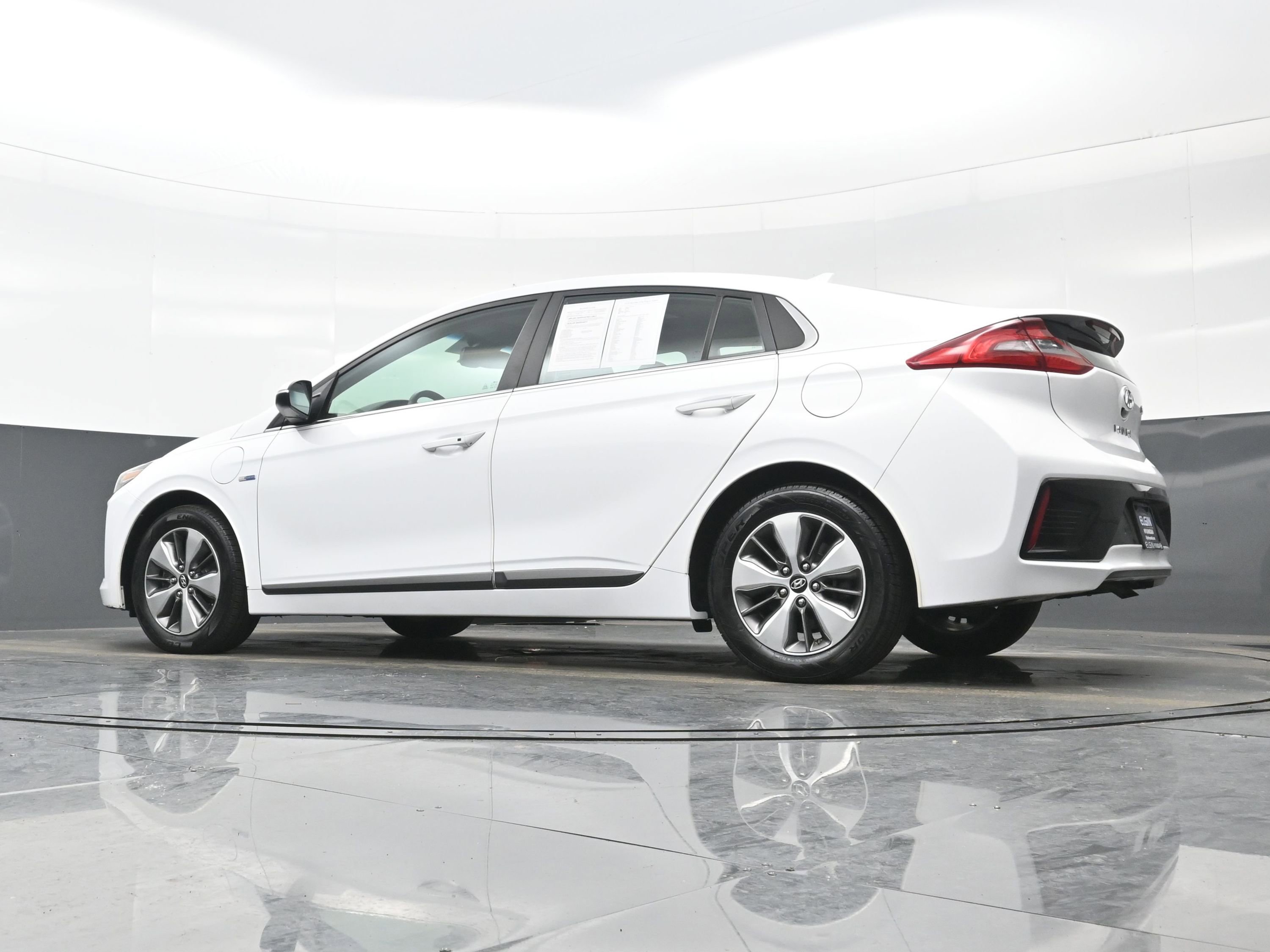 Used 2018 Hyundai Ioniq Limited w/ Ultimate Package 02 image 29