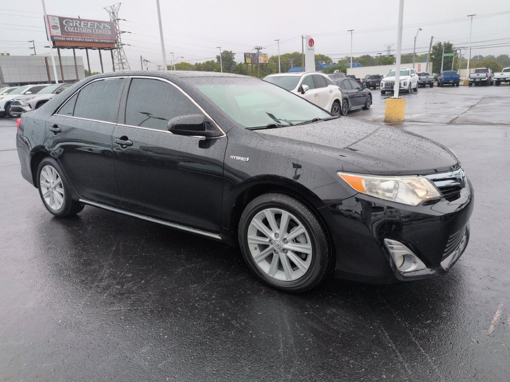 Used 2014 Toyota Camry XLE w/ Leather Package FWD image 8