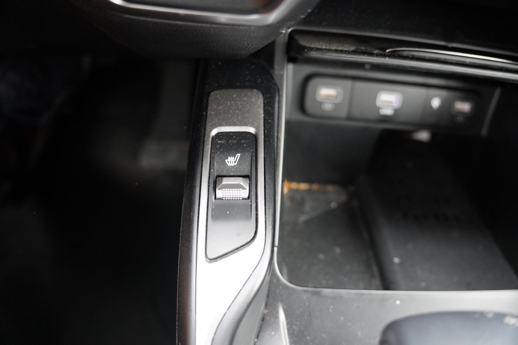 Certified 2023 Kia Sorento S AWD/4WD image 5