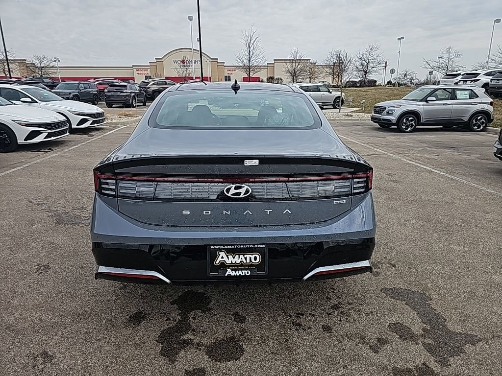 New 2026 Hyundai Sonata Limited FWD image 4