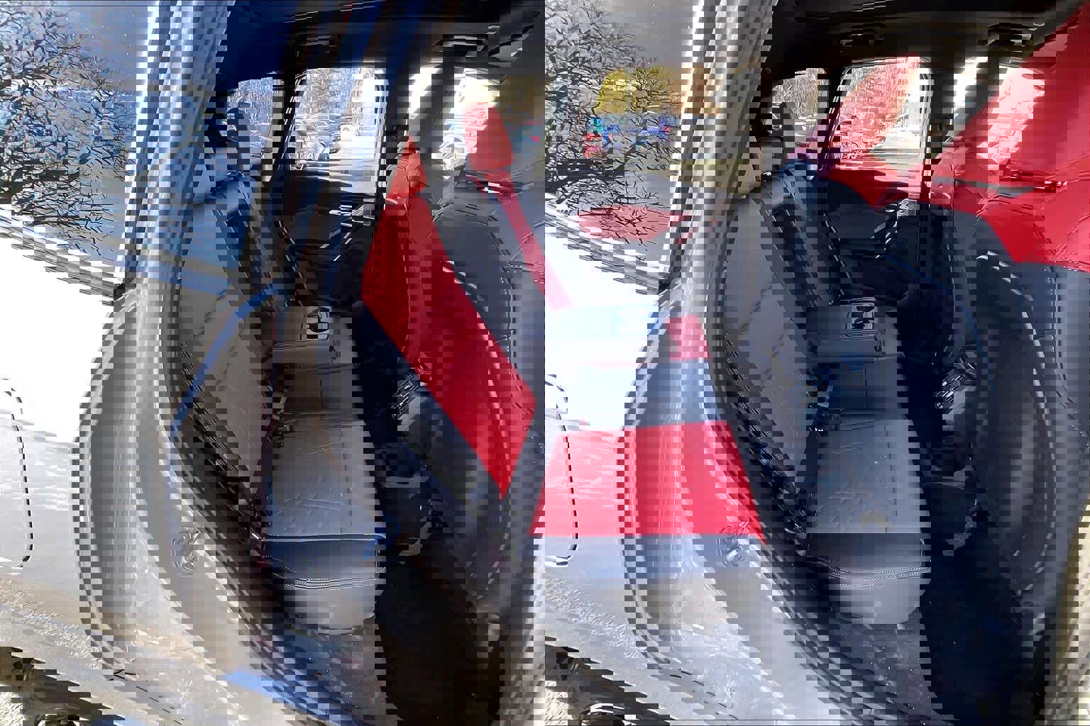 Used 2025 BMW X1 M35i w/ Shadowloine Package image 19